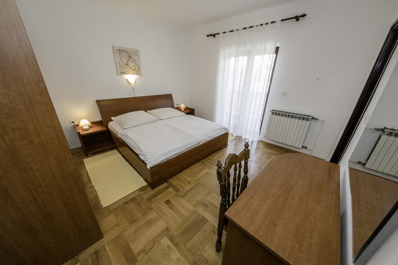 Apartments Dedic Supetarska Draga Extérieur photo
