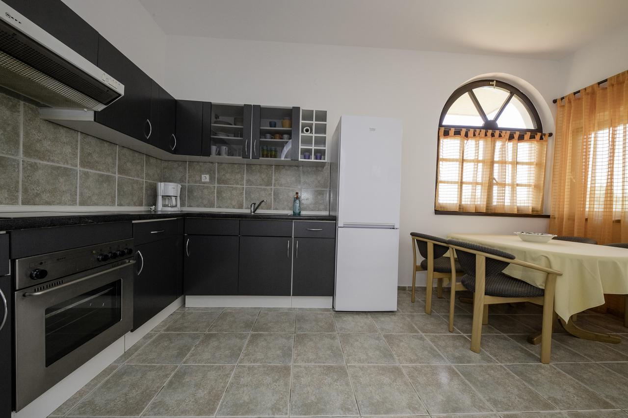 Apartments Dedic Supetarska Draga Extérieur photo